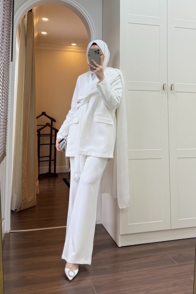 BBC FULAR DETAYLI CEKET TAKIM - BEYAZ