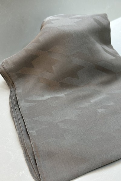 Bbc İpeksi Kazayağı Jakar Şal - Füme