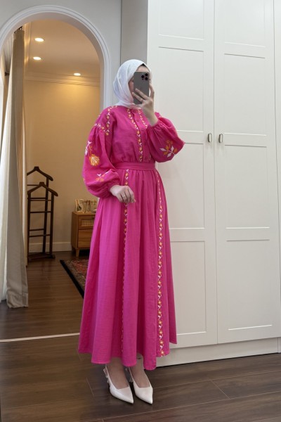 BBC NAKIŞLI KETEN ELBİSE - PEMBE